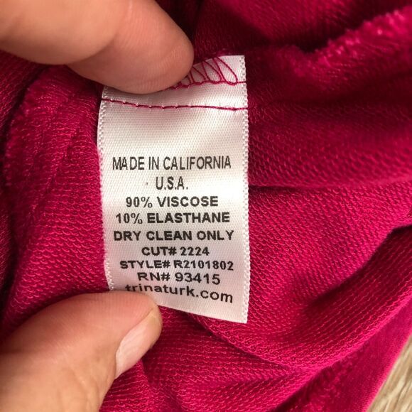 Trina Turk Sexy Fuschia Pink Deep V-Neck Halter Top with Open Back Size Medium - Picture 7 of 10